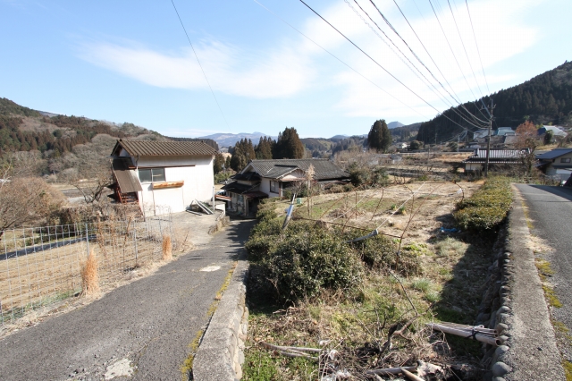 街近の田舎暮らし　農業用倉庫付中古住宅