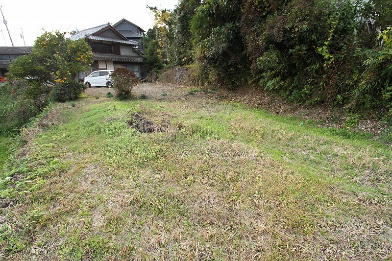 手軽な菜園スペース付中古住宅