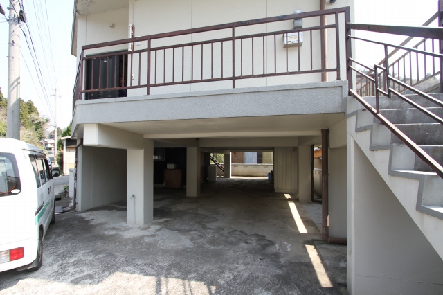 ガレージ・作業スペース付作業小屋
