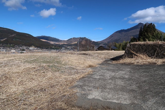 7.5反ある湯布院町川南の山林等