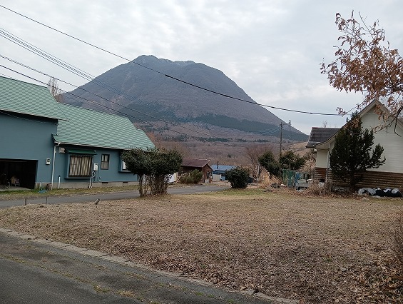 湯布院町塚原　星降るビレッジ内の土地